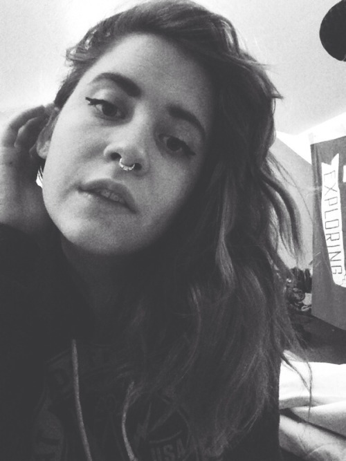 yearofthelamb:  Petition for my hair to always be this gloriously unruly.
