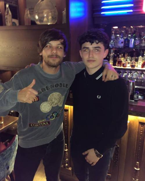 danny_murrell: Apart from the black eye, looking good in this photo. What a good day it was with lou