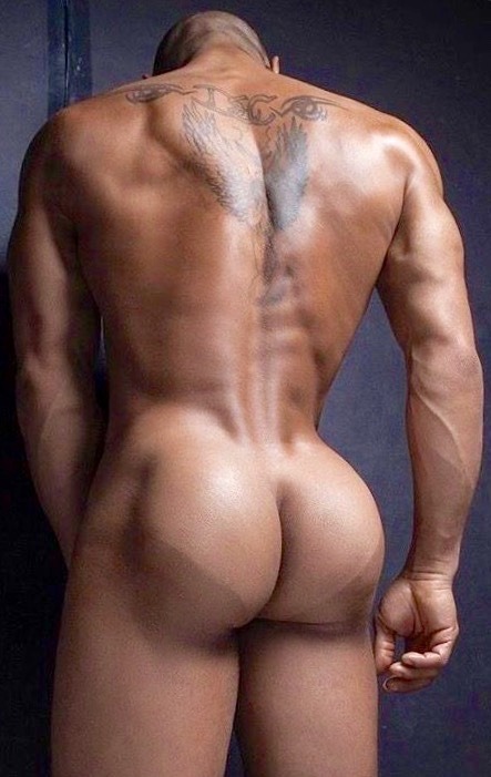 shorewa44:Look at those tan lines!! 
