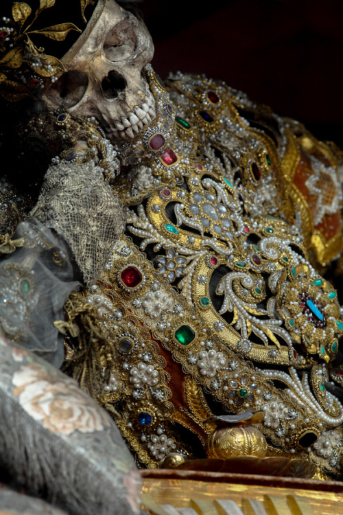 lostsplendor:  The Bodies of Saints: Skeletons of Christian saints decorated by the church following their 1578 discovery nested within Roman catacombs - relocated to Germany, Austria, and Switzerland for protection in later centuries [The Guardian, 2013]