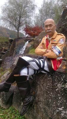 animechase:  Tomoaki Kohguchi - He’s 64 years old and still kicking your ass in cosplay.Visit Mr Tomoaki Kohguchi’s facebook page and leave him some nice comments and please be respectable to your elders.  This man just became my hero