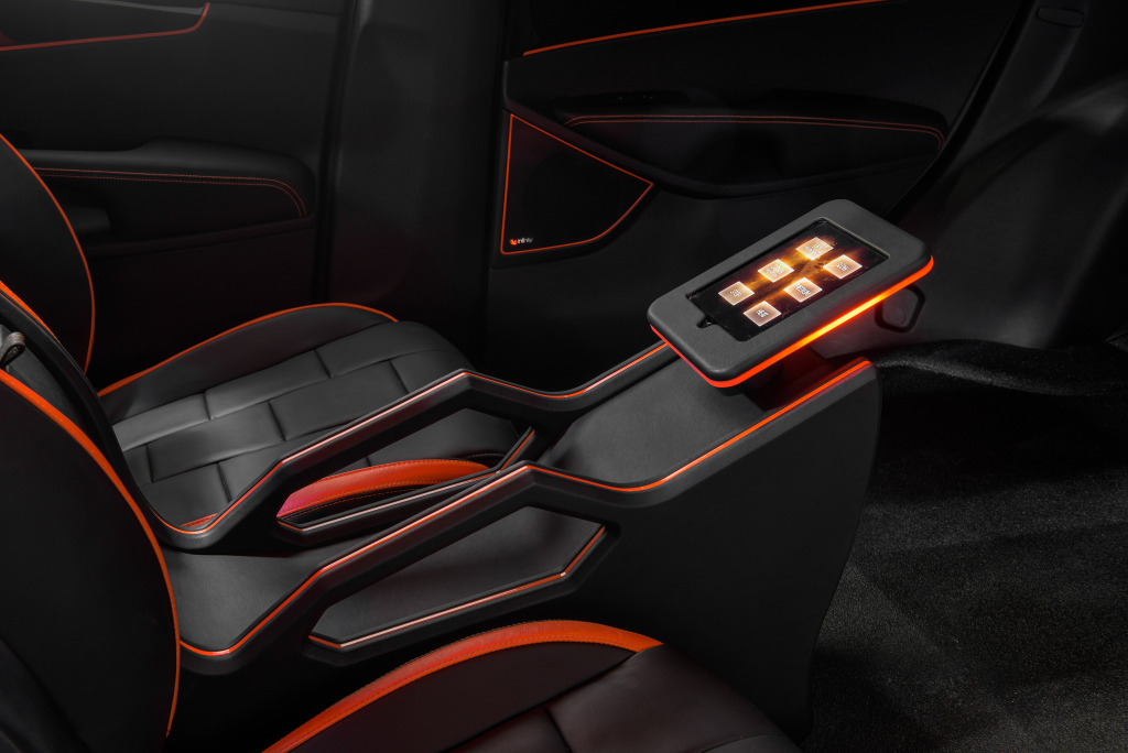 fullthrottleauto:    Kia Sorento Ski Gondola ’11.2016  