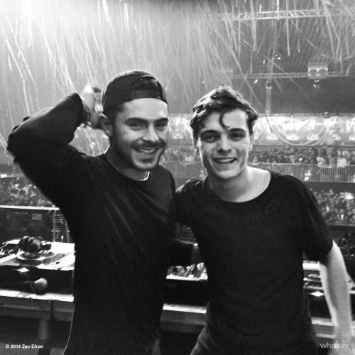 zacefron: A slight #TBT to @martingarrix’s incredible performance in Amsterdam. - #TeamZEView 