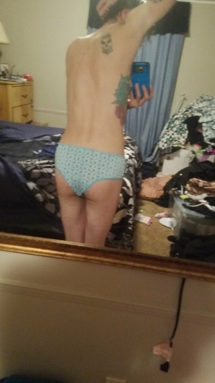 New cheecky panties i got to match my thongs