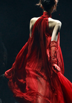 thestandrewknot:  John Galliano Autumn/Winter 2012-2013. 