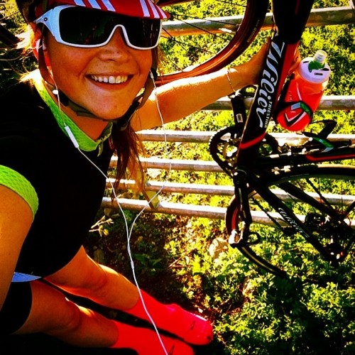 dfitzger: By @zoe__wilson: Bike selfie! #cycling #castelli #castellicafe #castellicycling #bont #bo