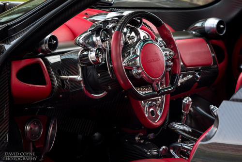 Porn theautobible:  Pagani Huayra Interior by photos