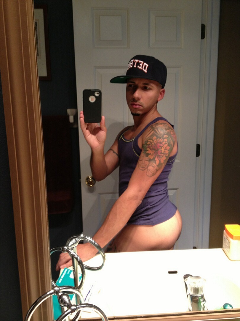 dallasltn35:  orionstarr79:  nakedtxguys:  Miguel Diamante hot bottom  OMG that uc