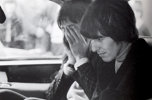 onlypaulmccartney:George Harrison and Paul McCartney.