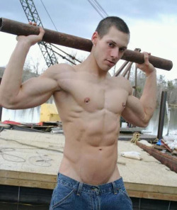 londonboy45:  Every time he did something like bend the bar with little effort I was surprised all over again.  He just didn’t look freaking strong, but he was.  
