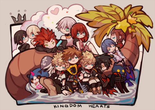 momoppi: Group pics!! These are the front sides of KH and TWEWY pouches I’m going to make for 