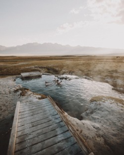 king-horn: This hot spring in the middle of the mountains was my first shower since Death Valley. You could say I was stoked.