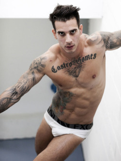 machodesungao:  http://machodesungao.tumblr.com/  Diogo de Castro Gomes 