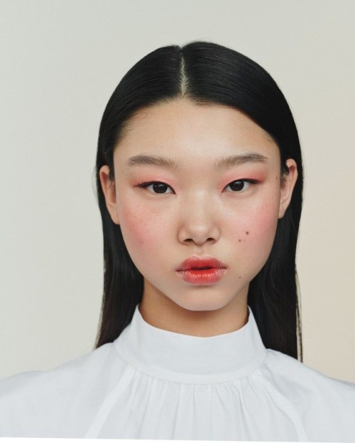 midnight-charm:Bae Yoon Young photographed byNicolas Kantor for Chanel Beauty
