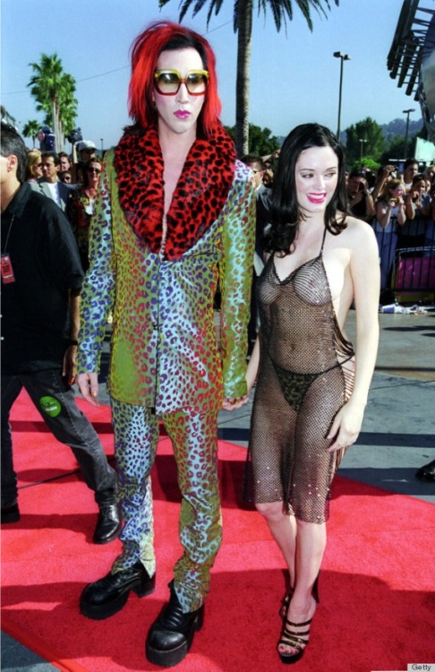 Rose mcgowan 1998 mtv awards dress