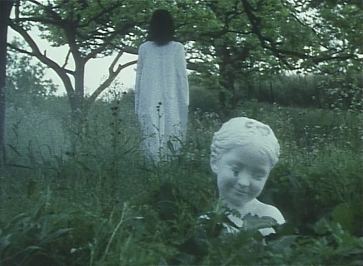 eugenehl:  Émotion: Densetsu no gogo = Itsukamita Dracula. 1966, Nobuhiko Ôbayashi.