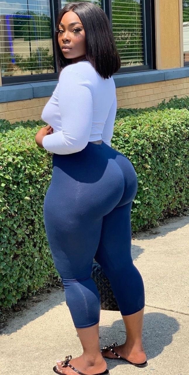 She Damnthick Wow