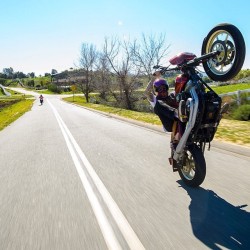 biltwellinc:  It’s 12:00 somewhere.  @harleywheelies gettin’ after it with @ryneswanberg behind the lens  Dudes no joke. Front wheel not movin!