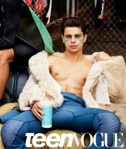 hotfamous-men:  Jake T. Austin