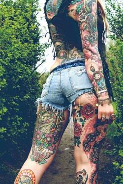 tattoobodies:  tattoo blog