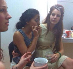 satansonenightstand:   uglygirltears:  Lana Del Rey smoking weed with a fan  Goals 