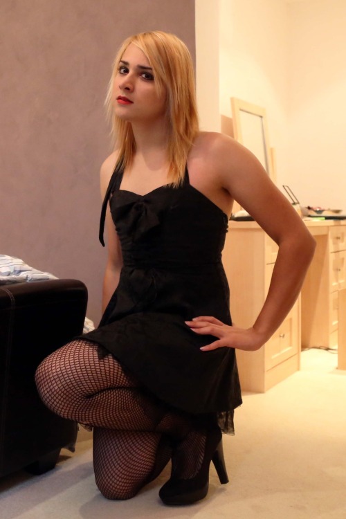 http://prettycd.tumblr.com/post/91638436154
