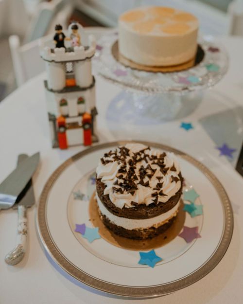 Delicious wedding cake that my wife and I enjoyed throughly @chicagomag #chimagcontest  (at Wheaton,
