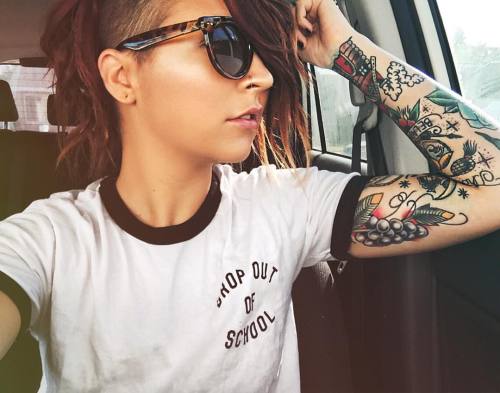 girrlscout:  ✌🏼️ 