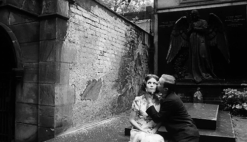 valerieandherweekofwonderz:“What if I hanged you, my dearest?”Spalovač mrtvol / The Cremator (1968),