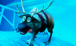 emmasneverland:  frozen + falling 