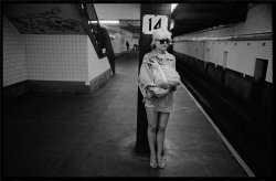 tamburina:  Chris Stein Debbie Harry standing