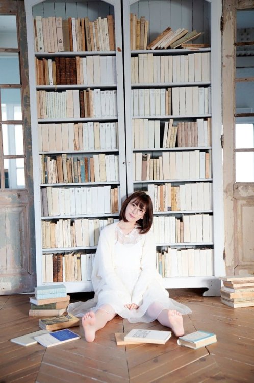 soimort48:  「BOMB!(ボム!) 2018年3月号」 宮脇咲良  https://www.amazon.co.jp/dp/B079BJTVFP/
