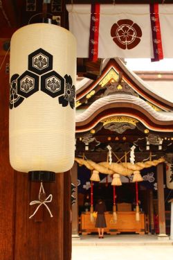 thekimonogallery:  iseo58:  Japan, temple
