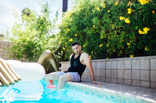 sex-lies-and-bowties:  My Coachella trip was absolutely amazing follow my insta for more @andrewhell3691 