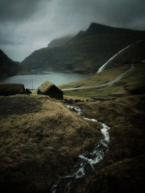 asylum-art:Faroe Islands Photography by Julian Calverleyon BehanceAs part of a Land Rover campaign, Julian Calverley  spent few days on Faroe Islands and captured images of its  breathtaking, dark and mysterious landscapes with an Iphone. A wonderful