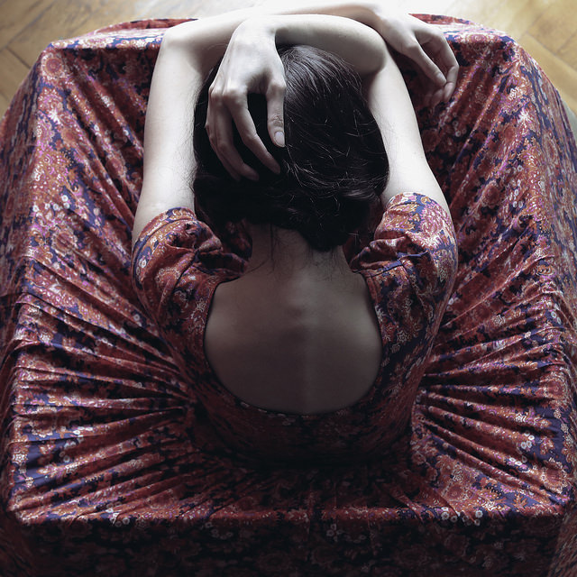 notesofautumn:Quiet time in his box by Anna O. Photography on Flickr.