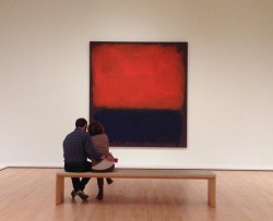dailyrothko: From our last visit to SFMoMA on a rainy San Francisco day. This bench is the best for people watching! (No. 14, 1960)