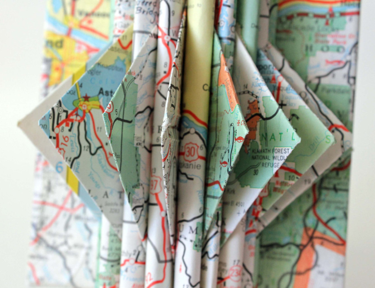 mydarkenedeyes:  Map sculptures by Sarah Parys.