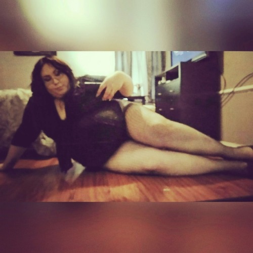 ts-cordelia: 3k followers… Awesome guys… Reblog if you love BBW TRANSSEXUAL. BBW Trann