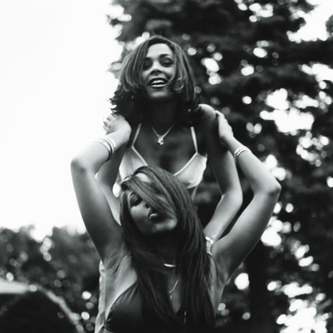 90shiphopraprnb:  Aaliyah and Kidada Jones