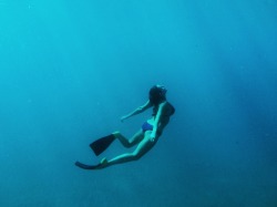 peteramend:In the deep blue with Cherice.