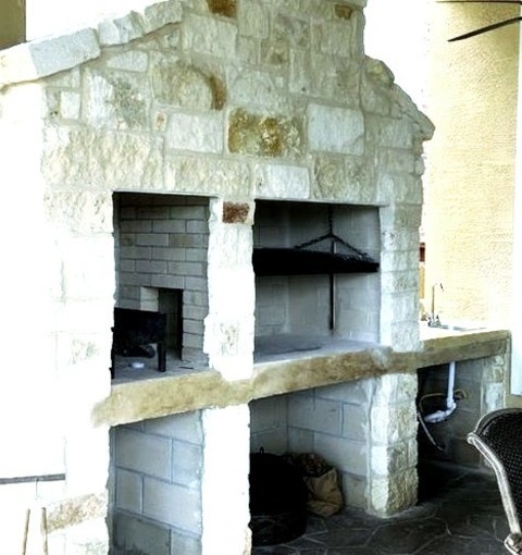 Traditional Deck - Outdoor Kitchen