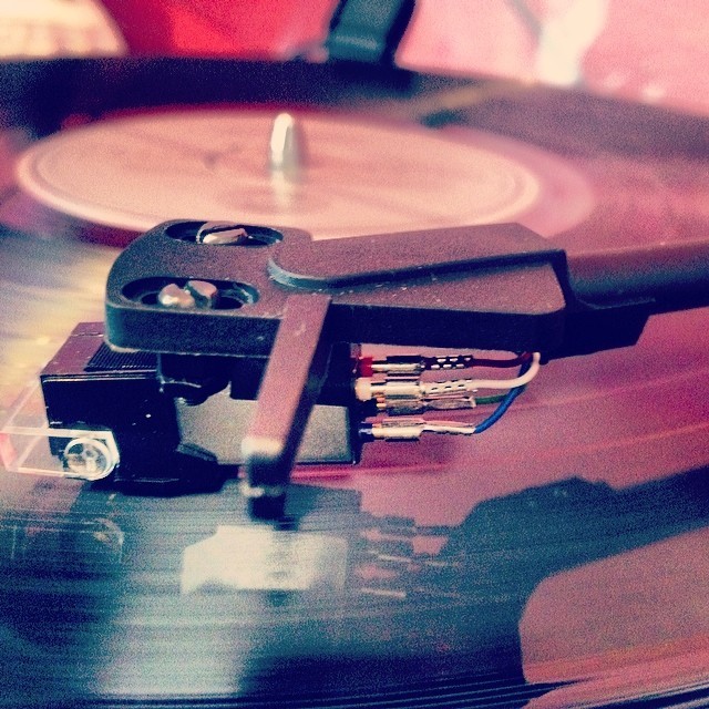 danidub:  Music gives me a soul #vinyl #music 