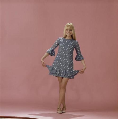  France Gall photographiée par Sam Lévin. 