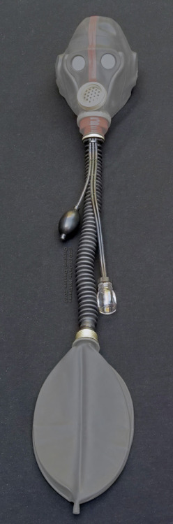 poppersalldayallnight: ehguyz: johnwillbs: Now it’s Version 4 for the Rubber Gas Mask Hose with Pop