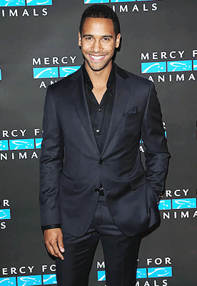 Elliot Knight attends the Mercy For Animals&rsquo; Annual Hidden Heroes Gala at Vibiana on Septe