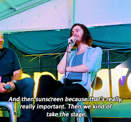 hozieredits:Hozier + pre-show routine