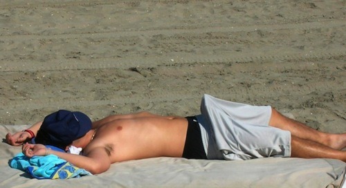 freeballinglbc: Follow me for more pics: freeballinglbc.tumblr.com/ Submit your freeball