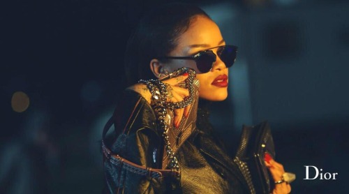 Porn rhennasheaux:  Screenshots from Rihanna’s photos