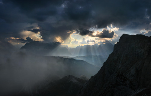 trueoldsorcerer:by Moro